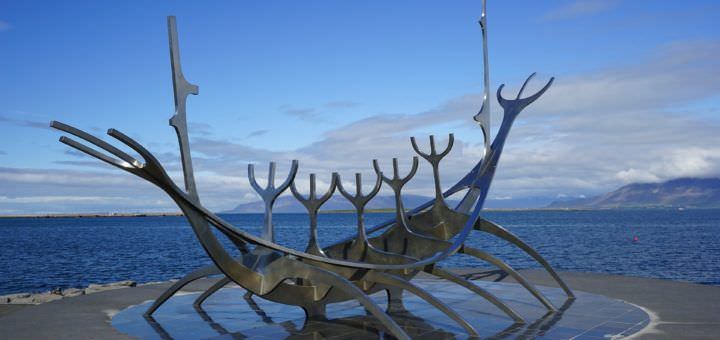 Scultura sul mare Reykjavík