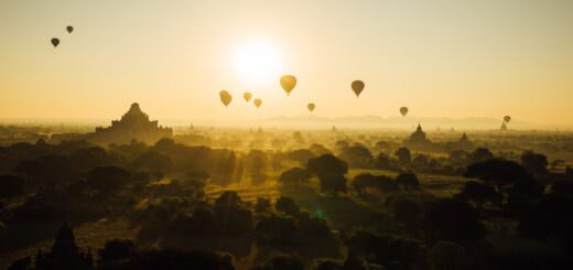 Mongolfiere a Bagan