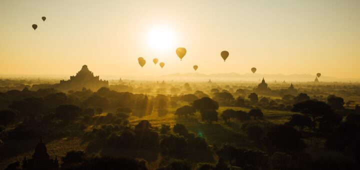 Mongolfiere a Bagan